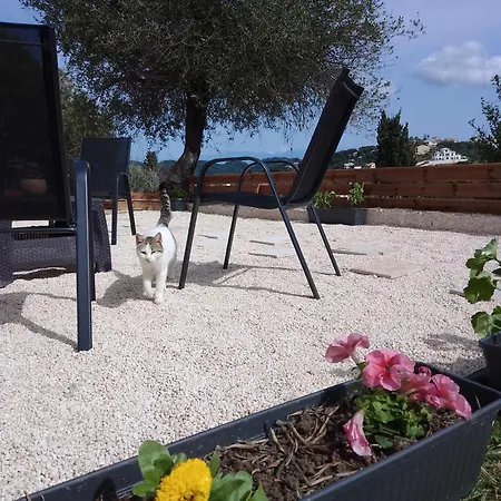 Afionas Cottage *