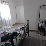 Afionas Cottage 公寓